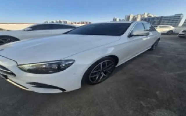 수원중고차개인직거래 E-클래스 W213 E220d 4MATIC AMG라인 매물 사진 3 - 2022/07 95,084km