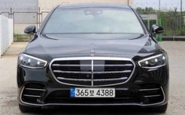 수원중고차개인직거래 S클래스-W223 S400 d 4MATIC 매물 사진 7 - 2022/04 80,000km